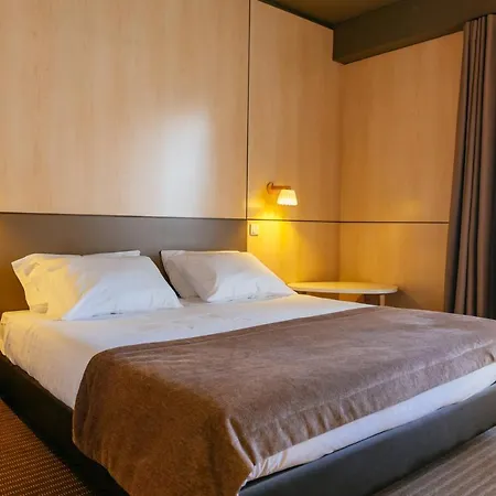 Axis Vermar Conference &