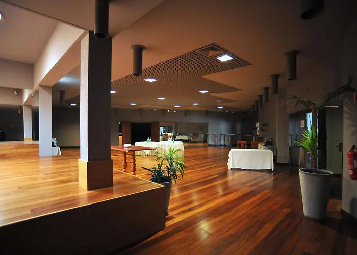 Axis Vermar Conference & Hotel 4*