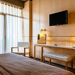 Axis Vermar Conference & 4*