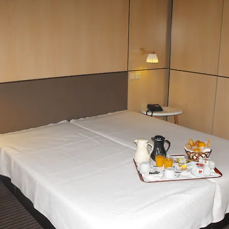 Axis Vermar Conference & 4*