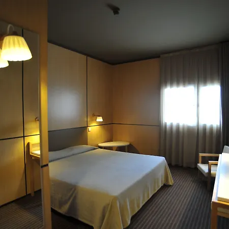 Hotel Axis Vermar Conference &