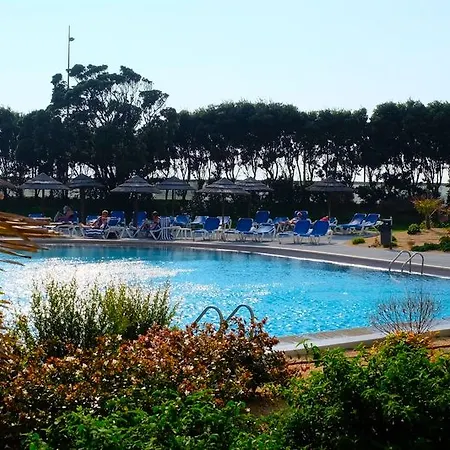 Axis Vermar Conference & 4*