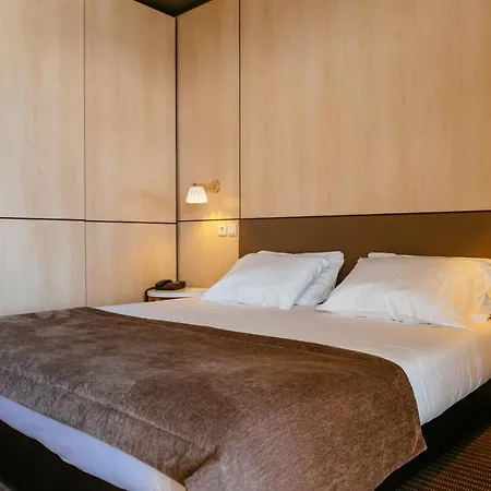 Axis Vermar Conference & Hotel