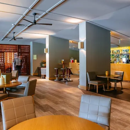 Axis Vermar Conference & Hotel 4*