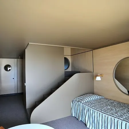 Axis Vermar Conference & 4*