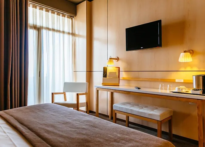 Axis Vermar Conference & 4*