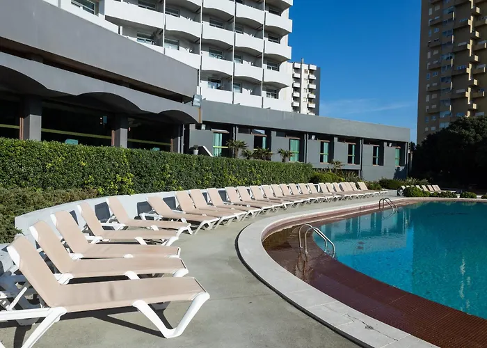 Hotel Axis Vermar Conference &