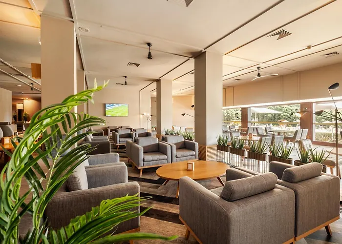 Axis Vermar Conference & Hotel 4*