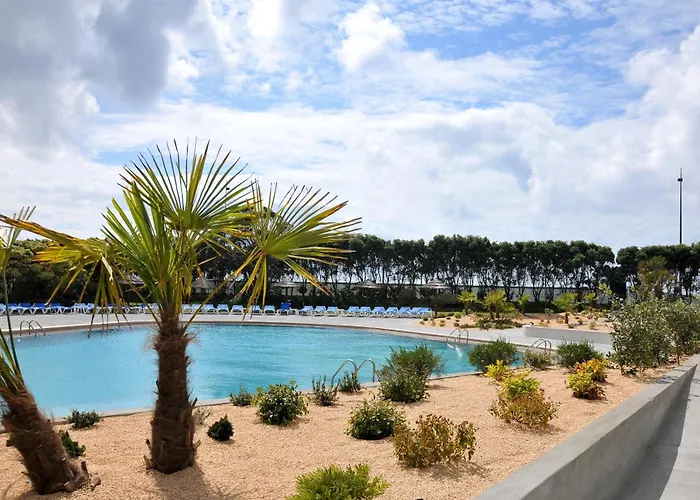 Hotel Axis Vermar Conference &